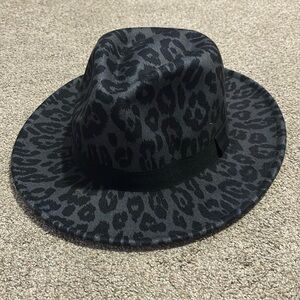 Black cheetah print fedora hat